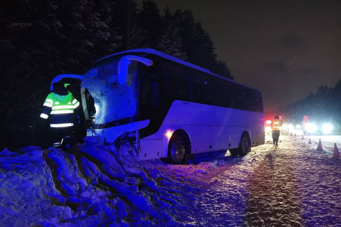 В ГИБДД рассказали подробности смертельного ДТП на трассе Екатеринбург—Реж—Алапаевск  | 05.02.2024 | Екатеринбург - БезФормата